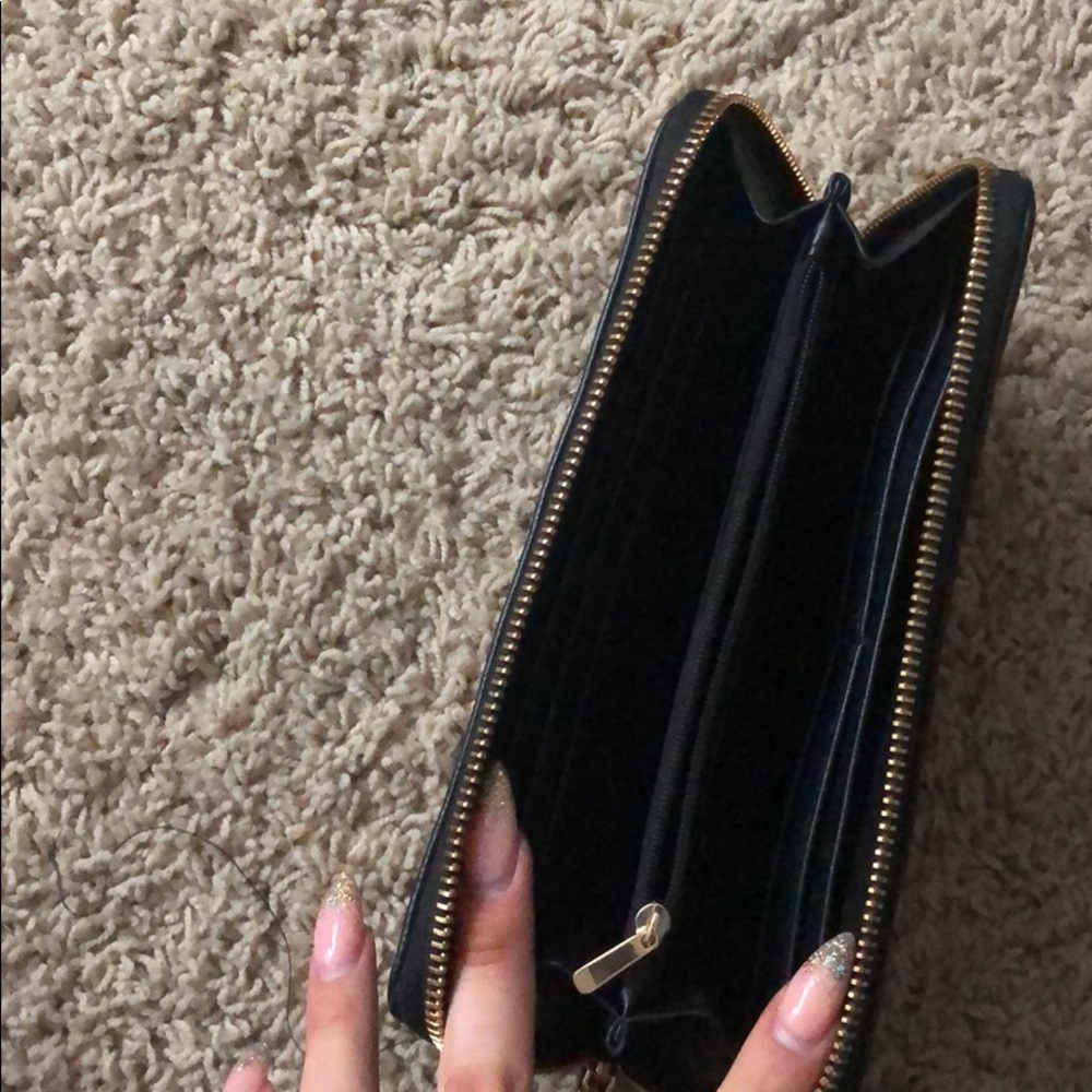 Black Wallet
